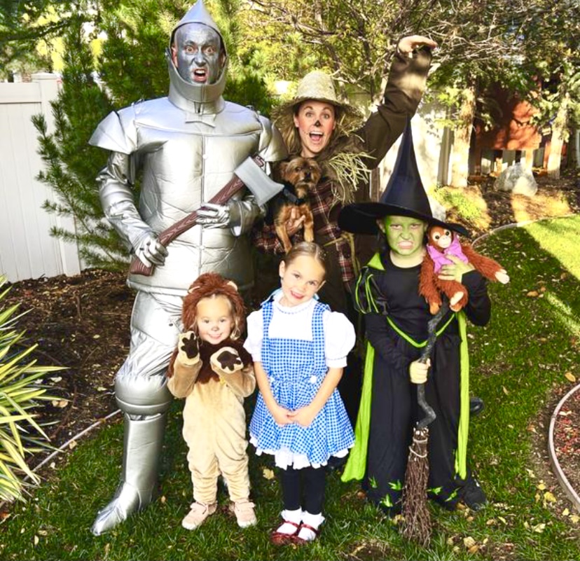 Awesome Family Halloween Costumes