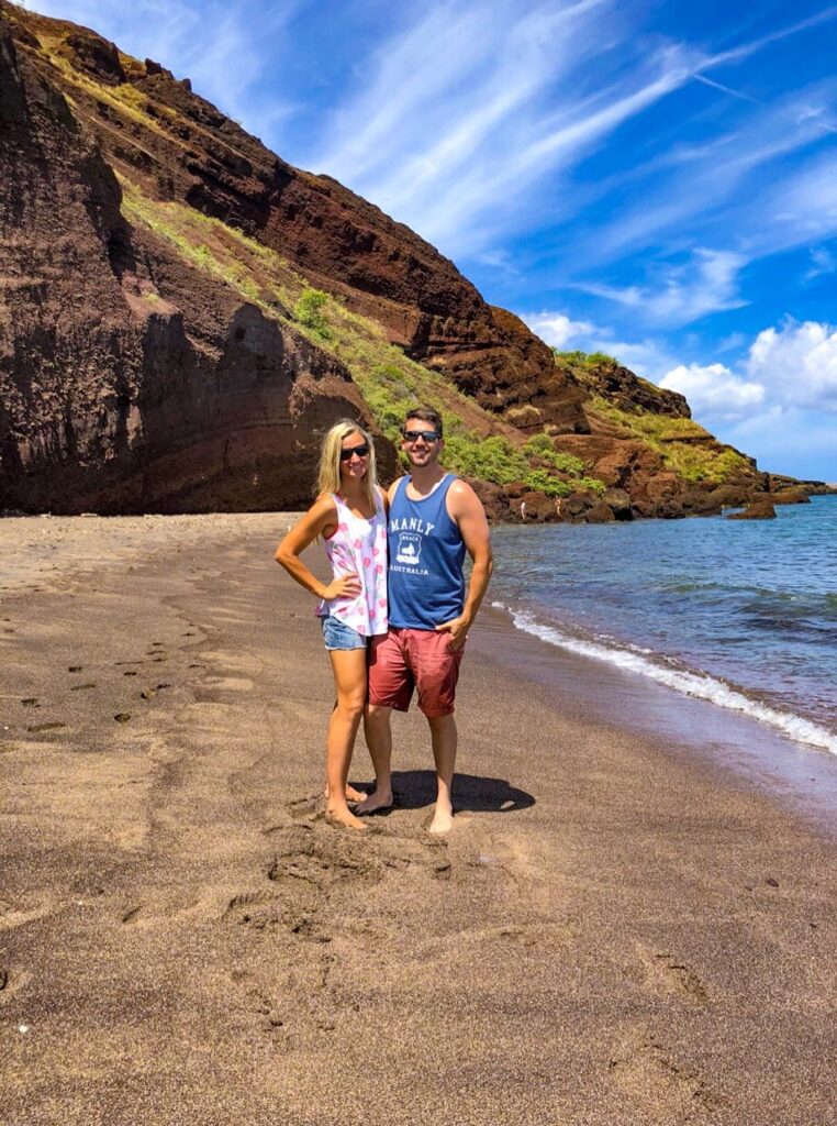 add Oneuli Beach to your Hawaii bucket list